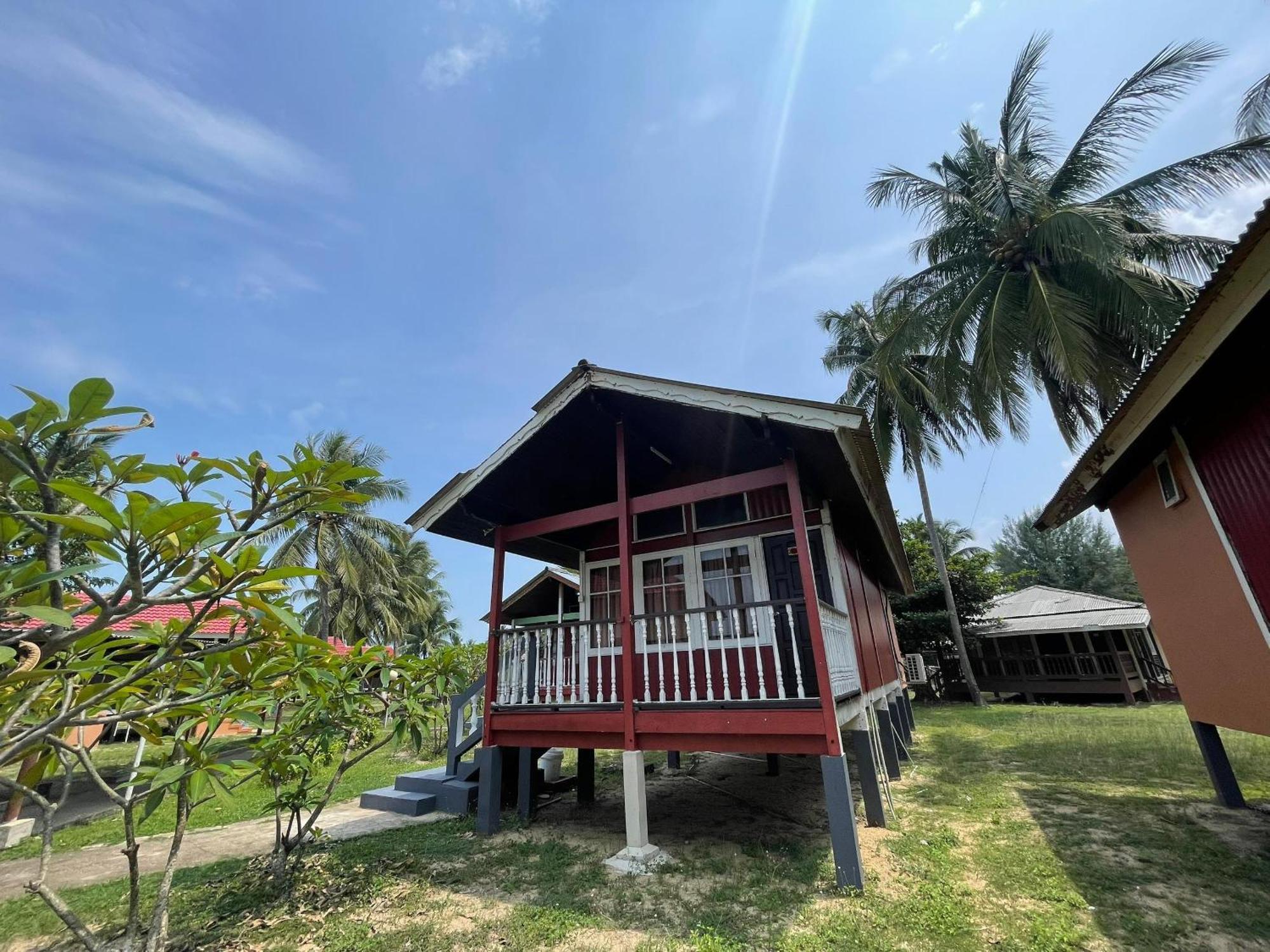 Pcb Beach Resort Kota Bharu Eksteriør billede