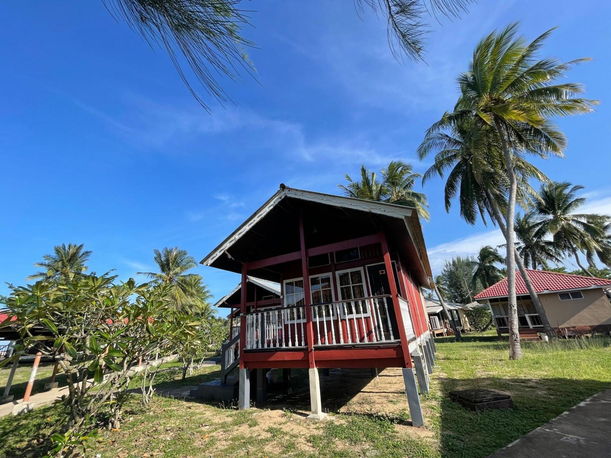Pcb Beach Resort Kota Bharu Eksteriør billede